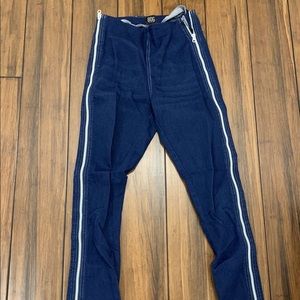 BDG Zipper Jeans!💙